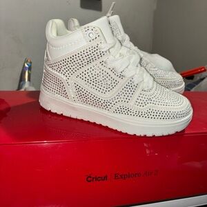 Rhinestoned White Kids Shoes , Child 12